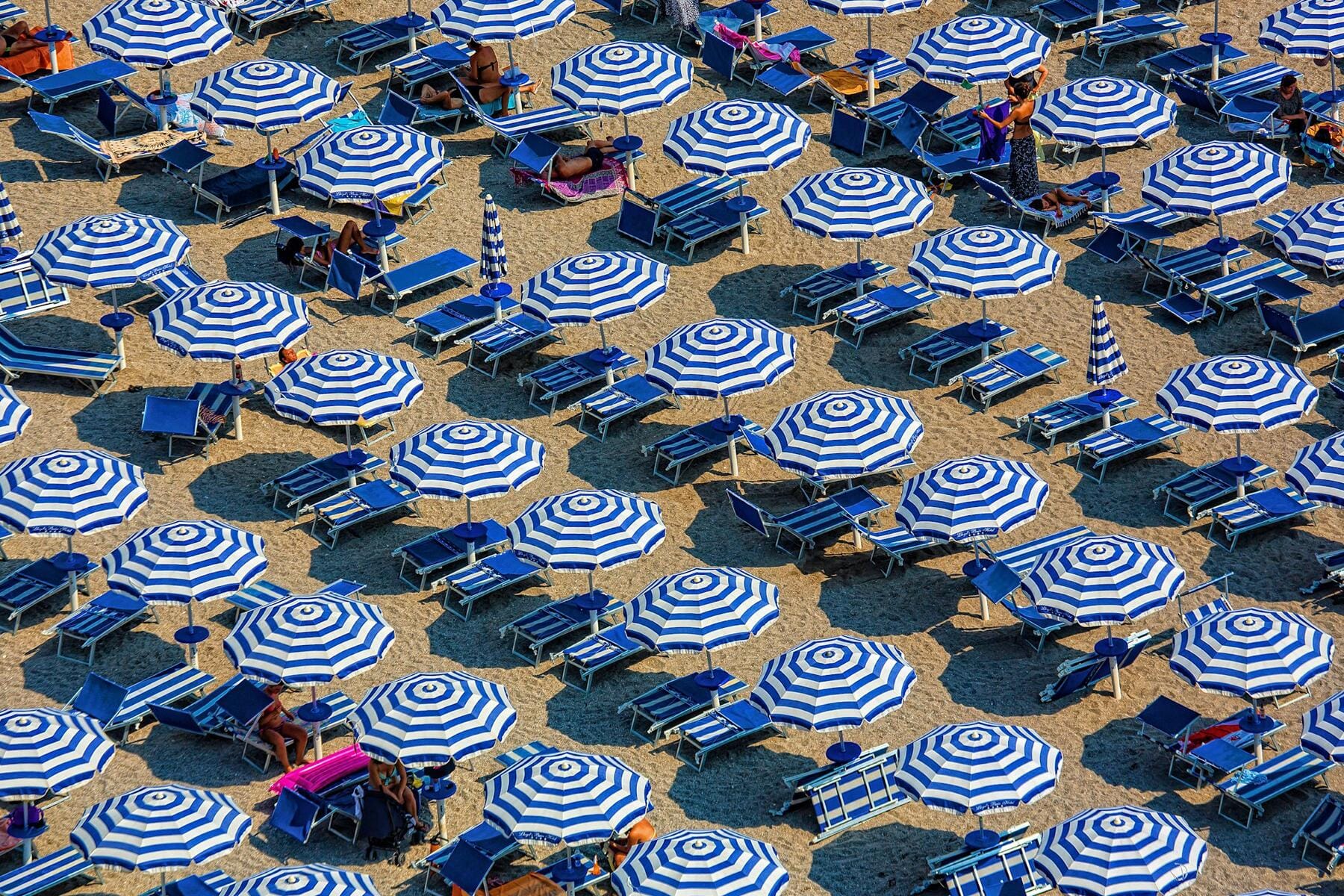 Italian Beach Bans Umbrellas for Ages 10–65 and More Travel News