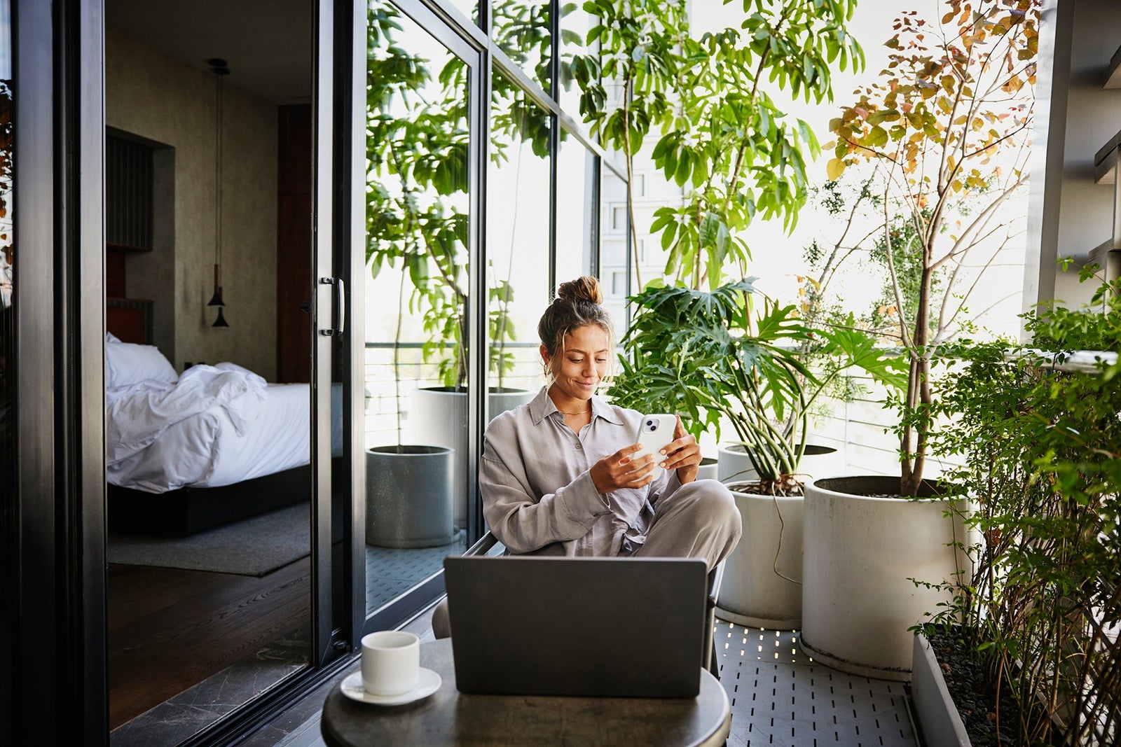 Rove Adds Dining Rewards, In-Store Offers, and Hotel Upgrades